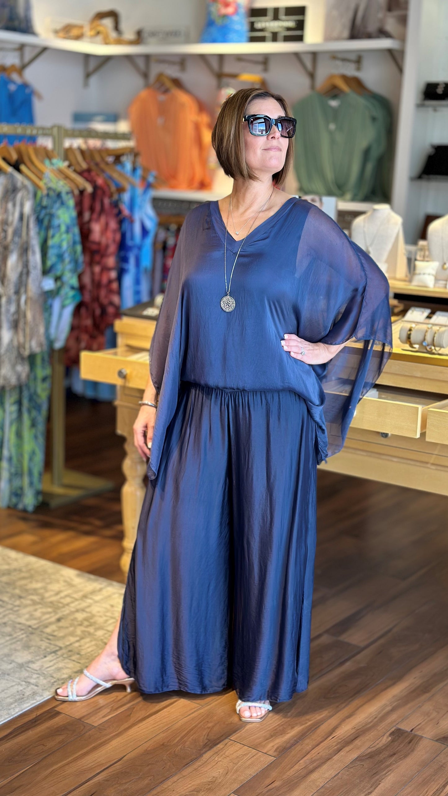Italian Silk V Neck Flowy Top - Navy