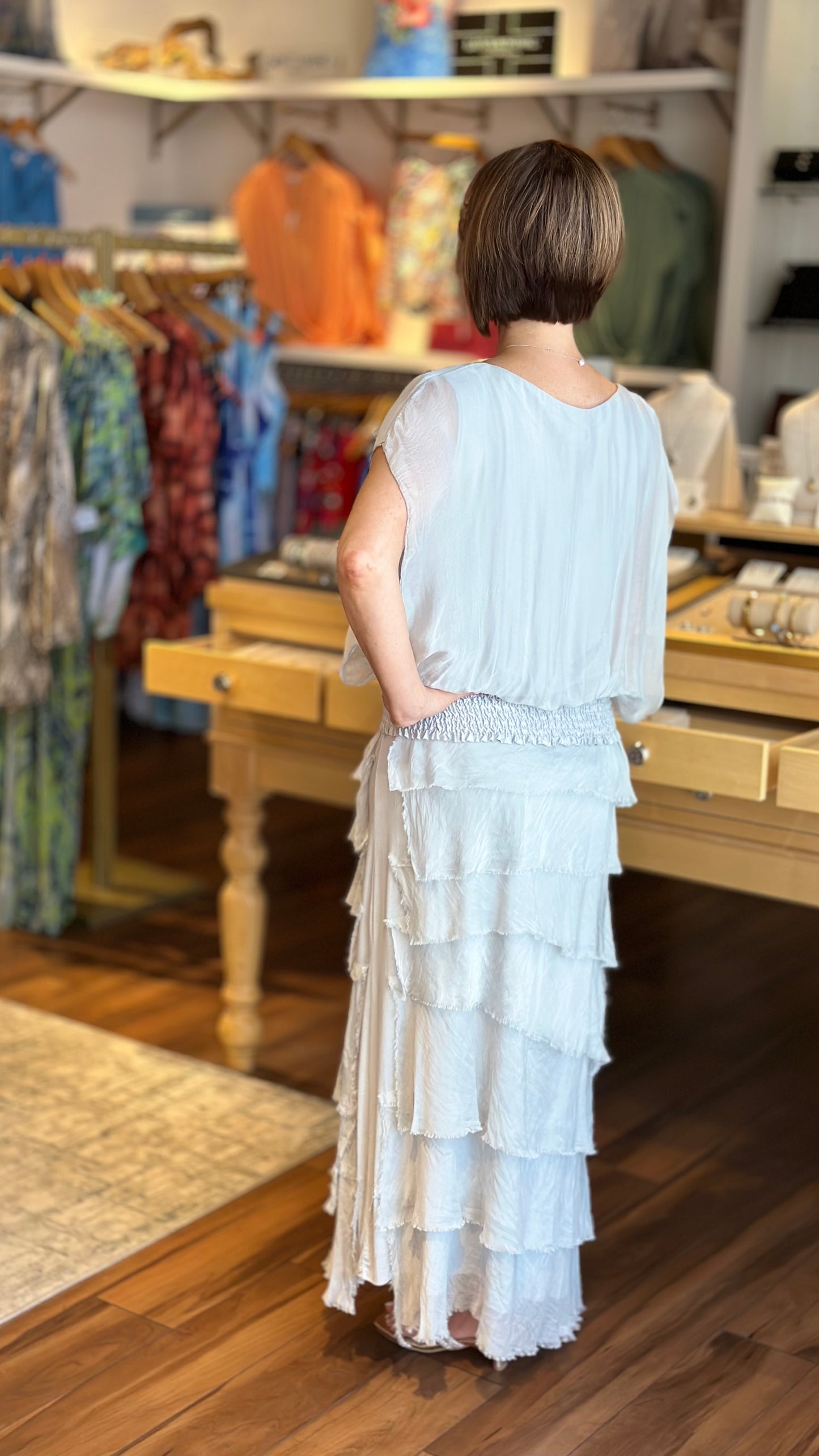 ITALIAN SHORT SILK TOP - LIGHT GREY